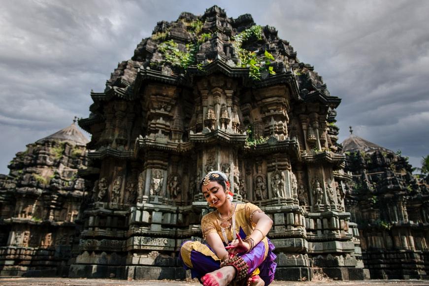 Bharatanatyam Dancer Performance In Temple - Dance With Me India