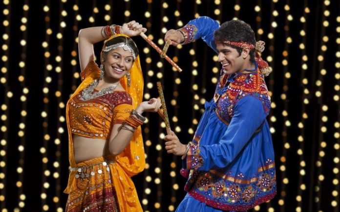 Dandiya Dance Form - Dance With Me India