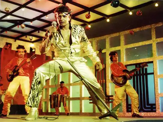 Mithun Chakraborty Disco Dance - Bollywood Dance Forms - Dance With Me India