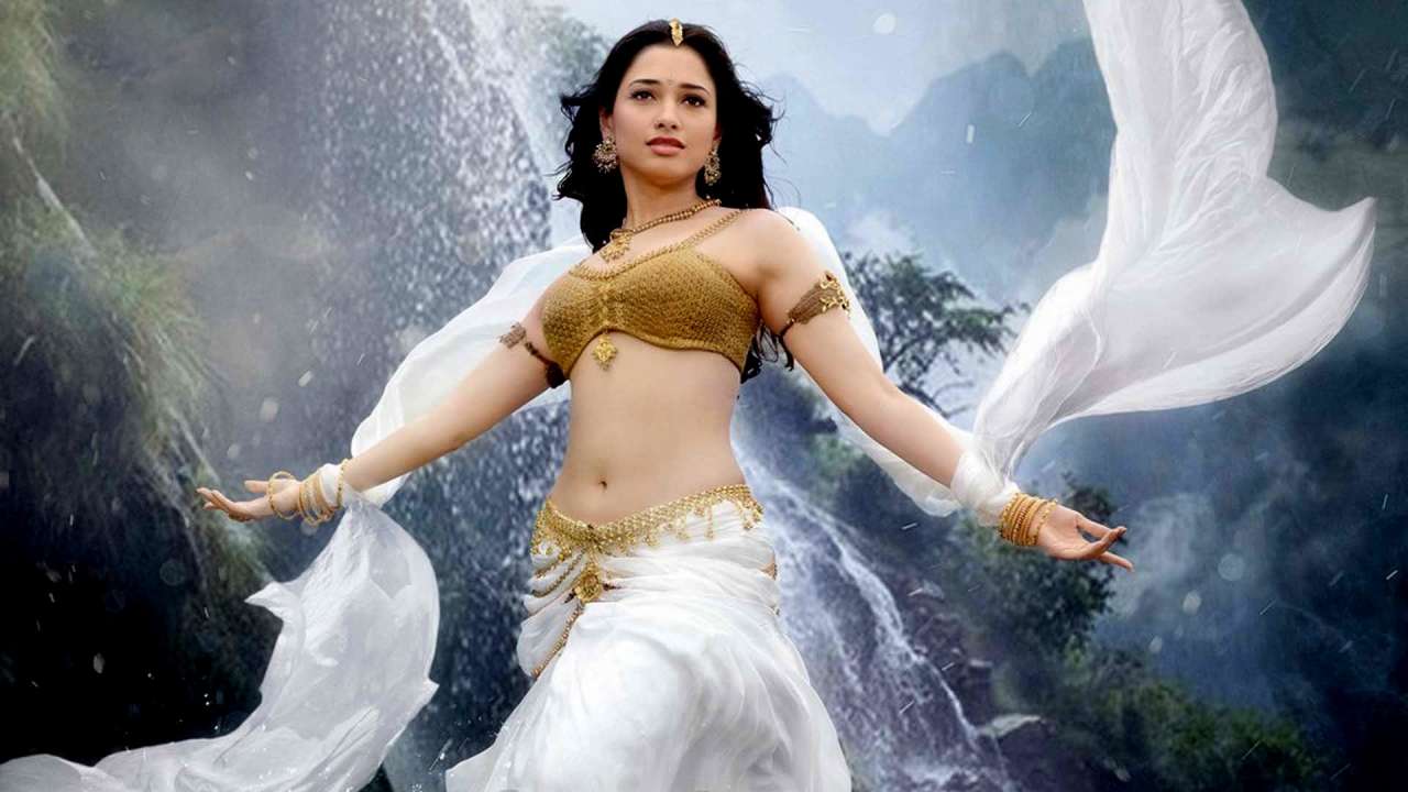 Tamannah Bhatia - Tollywood Dance Form - Dance With Me India