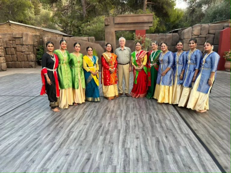 Kalaangan Kathak School By Moli Siddharth Mumbai Maharashtra 2 768x576