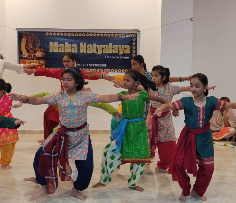 Maha Natyalaya Bharatanatyam Dance Academy Pune Maharashtra 1 768x658